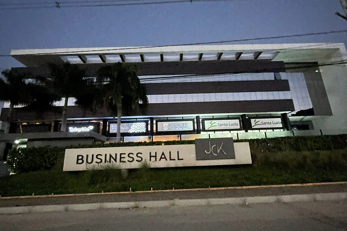 Businnes hall externo 2